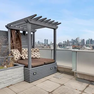  Apartment 2 Bedroom W Terrace And Parking! Canada