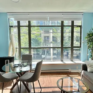 Downtown 1br At Granville Strip Near Bay Vancouver