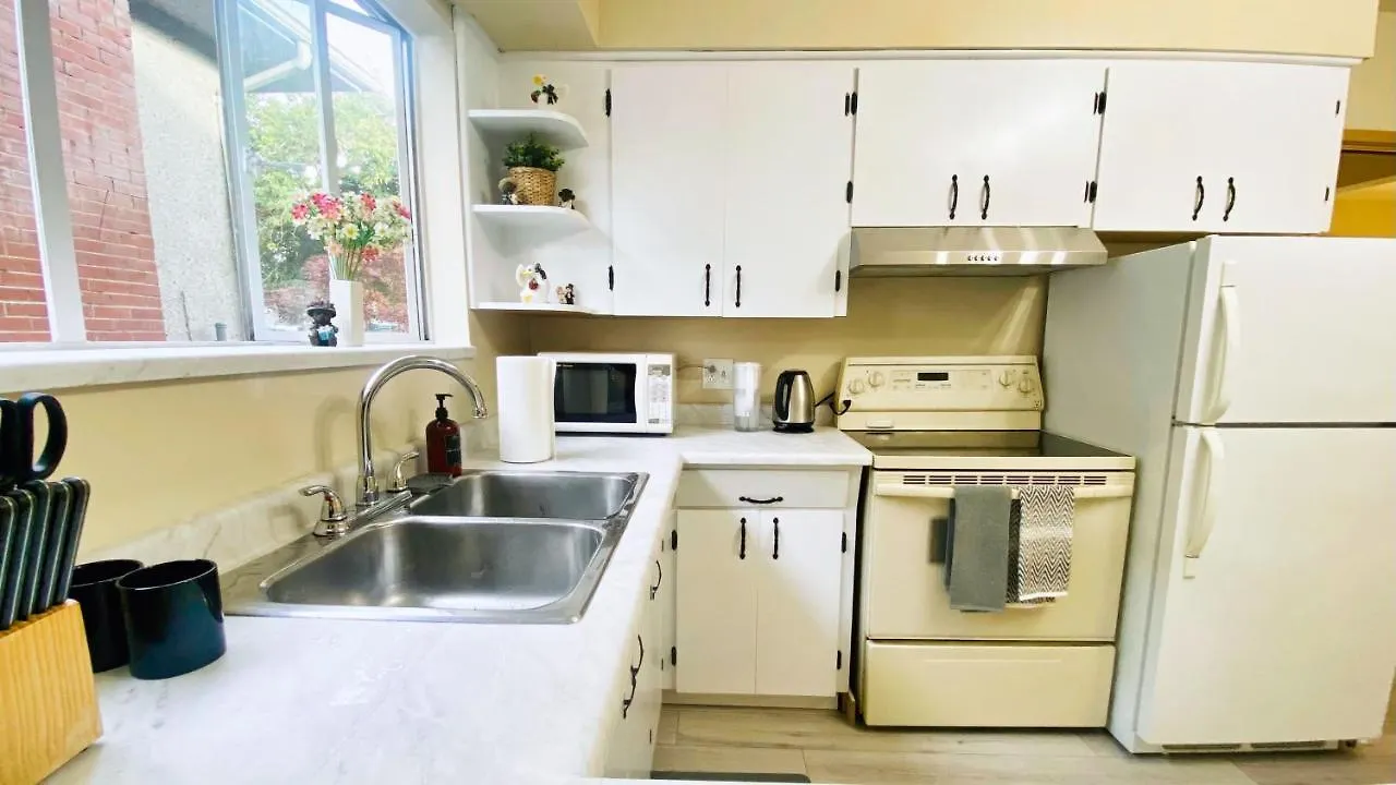 Apartamento Spacious Home 15Mins To Downtown Vancouver