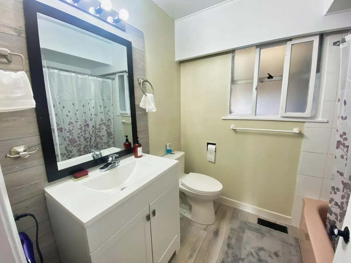 Spacious Home 15Mins To Downtown Vancouver Canadá